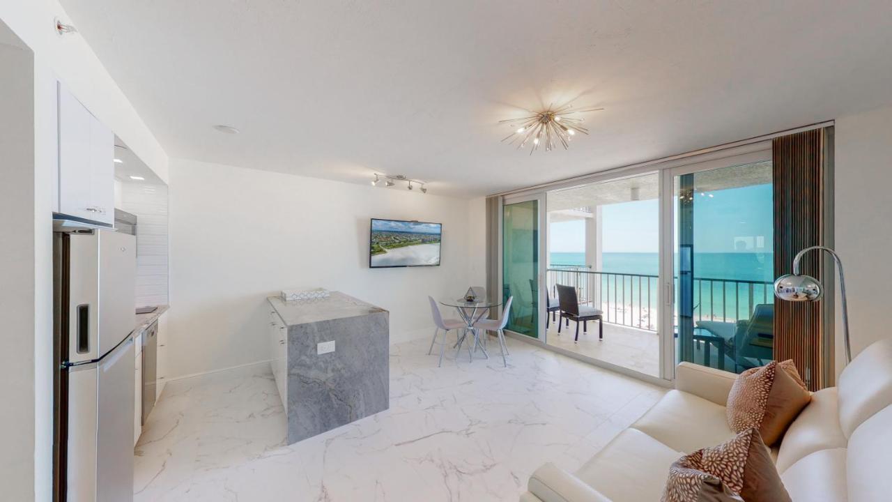 Totally Renovated Beachfront Condo At Apollo! Marco Island Exteriér fotografie