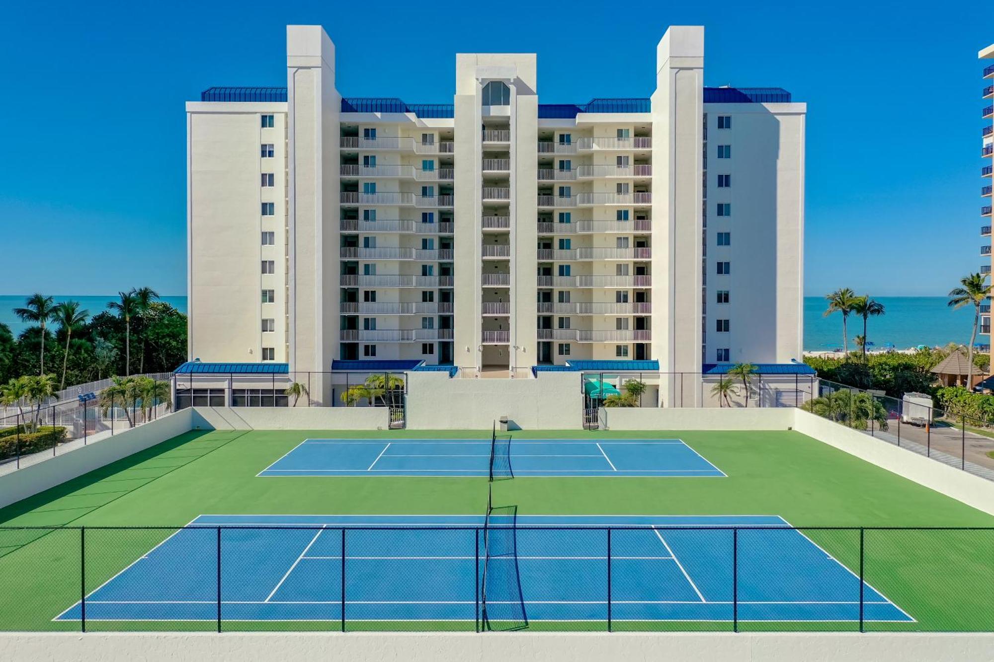Totally Renovated Beachfront Condo At Apollo! Marco Island Exteriér fotografie